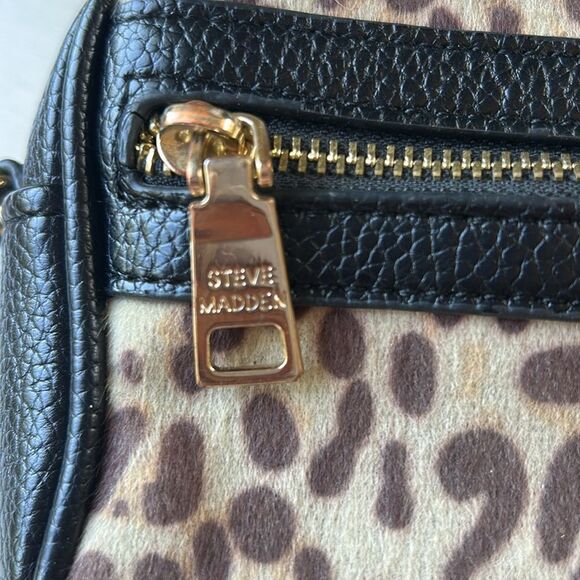 Steve Madden Leopard Print Small Crossbody Bag - Picture 8 of 13